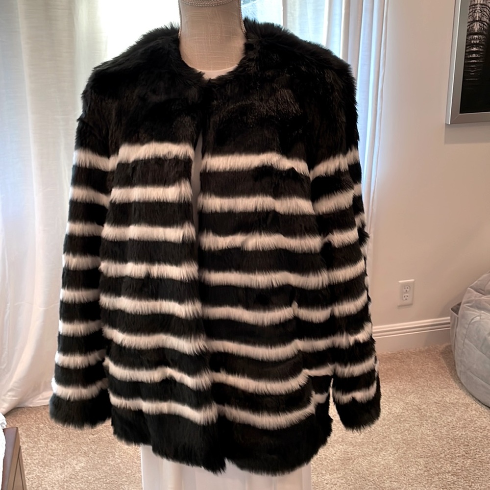 Womens Frame faux fur jacket